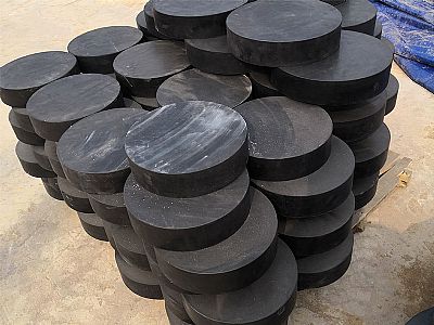 通山县板式橡胶支座由若干层橡胶片与薄钢板经加压硫化